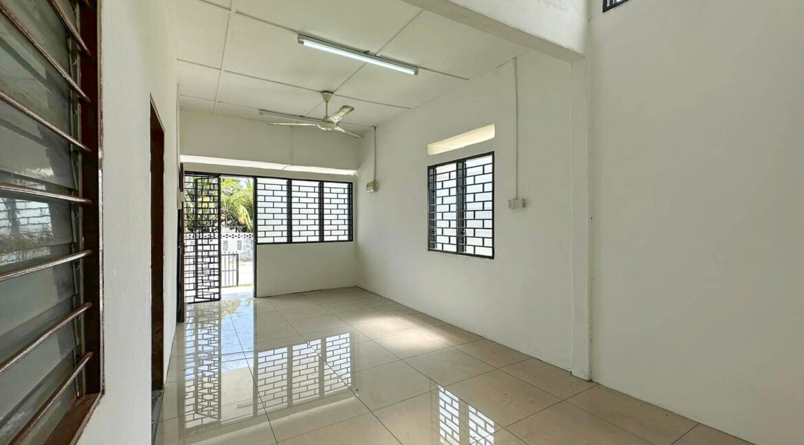 teres-setingkat-corner-lot-untuk-dijual-di-taman-mas-chepor-chemor-05