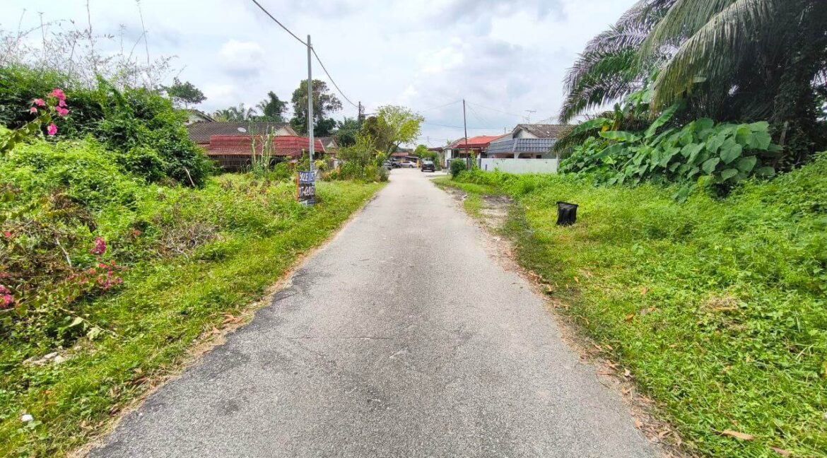tanah-lot-untuk-dijual-jalan-maggis-teluk-intan-fizah-ejen-hartanah-07