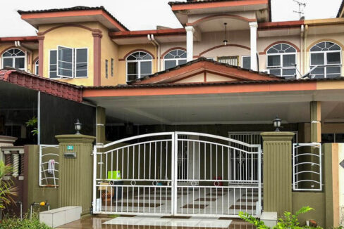 Teres 2 Tingkat Untuk Dijual Di Taman Meru 2B, Ipoh