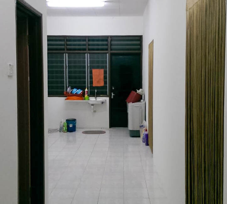 teres-freehold-untuk-dijual-depan-padang-di-batu-gajah-04