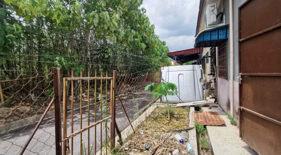 teres-setingkat-untuk-dijual-taman-sekiah-makmur-tanjung-malim-13