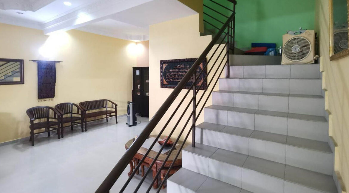 teres-taman-emas-dengkil-fizah-ejen-hartanah-007