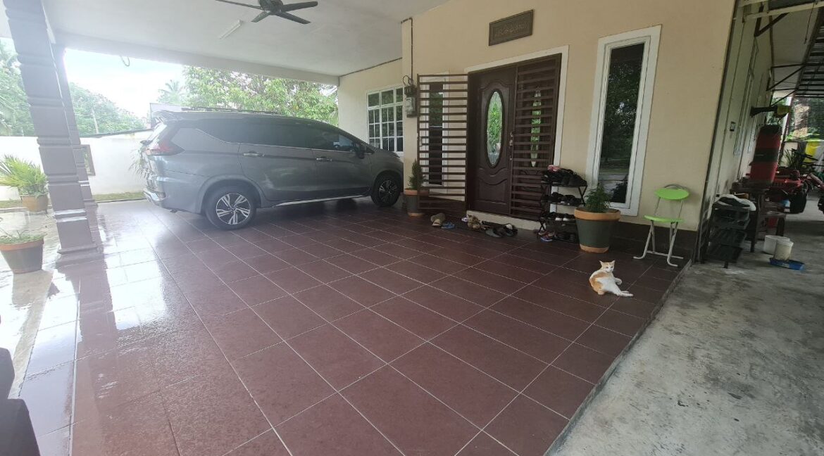 dusun-durian-dan-banglo-untuk-dijual-di-utp-seri-iskandar-03