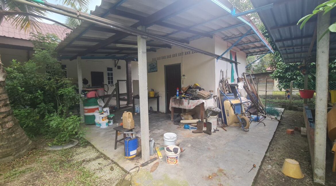 dusun-durian-dan-banglo-untuk-dijual-di-utp-seri-iskandar-08