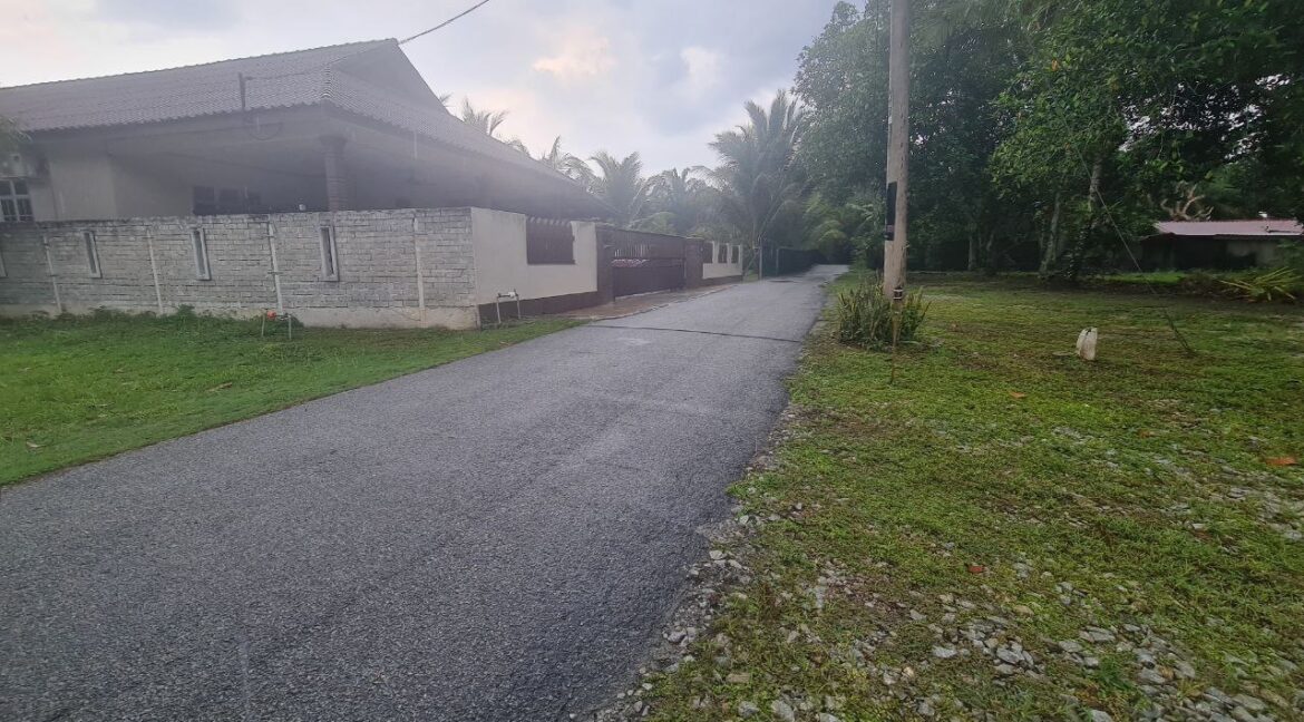 dusun-durian-dan-banglo-untuk-dijual-di-utp-seri-iskandar-23