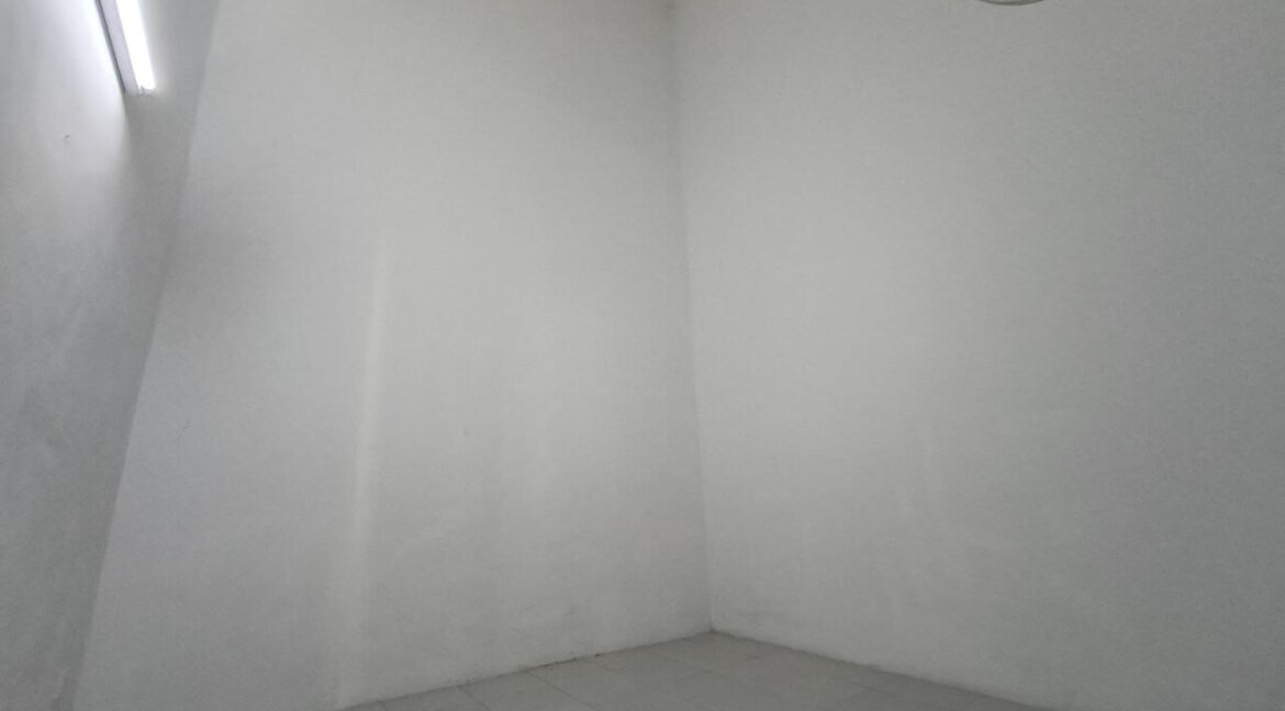 rumah-corner-lot-depan-padang-untuk-dijual-di-sungkai-perdana-15