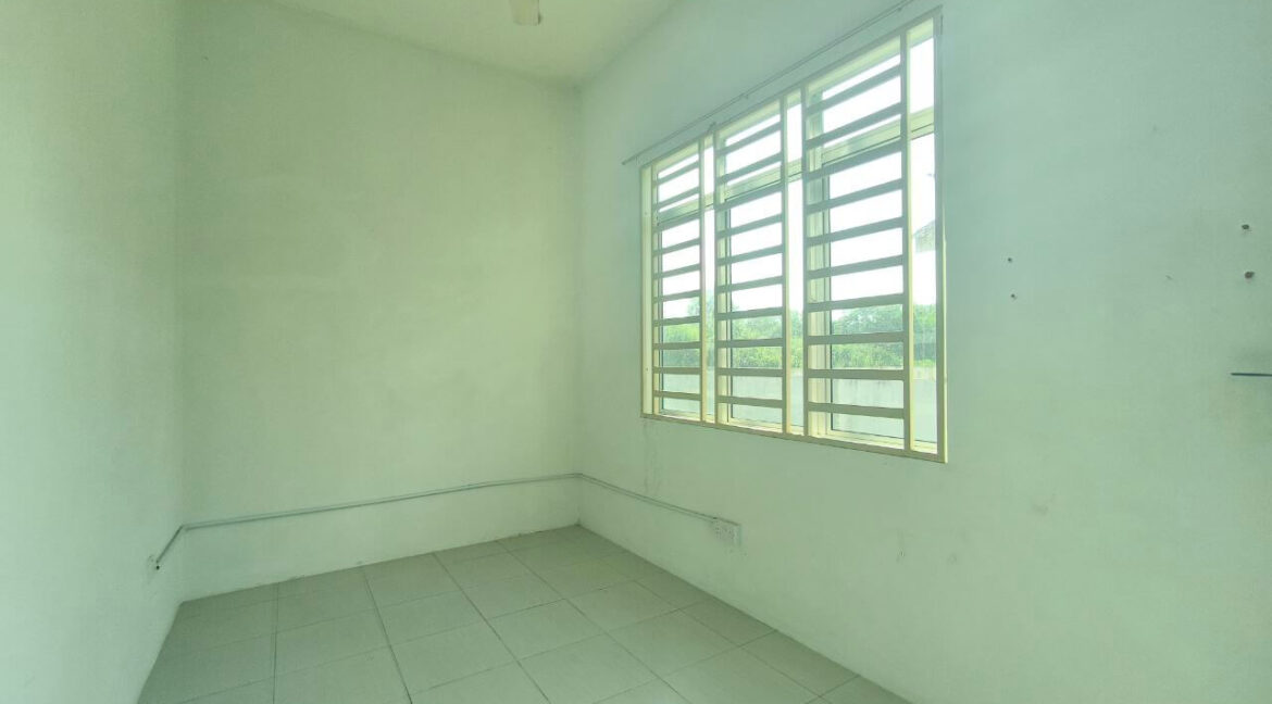 rumah-corner-lot-depan-padang-untuk-dijual-di-sungkai-perdana-18