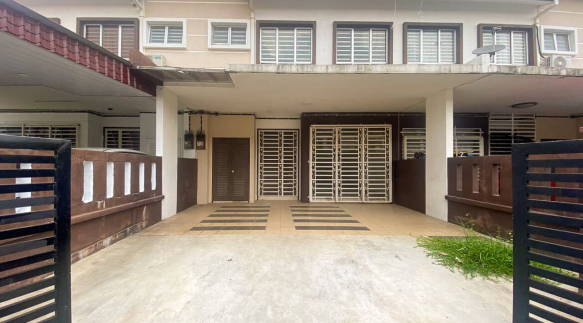 Rumah Teres Dua Tingkat Untuk Dijual Di Taman Meru Perdana, Ipoh