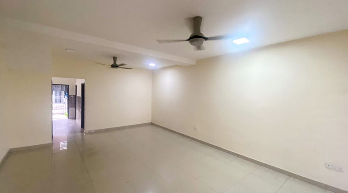 rumah-teres-dua-tingkat-untuk-dijual-di-taman-meru-perdana-ipoh-02
