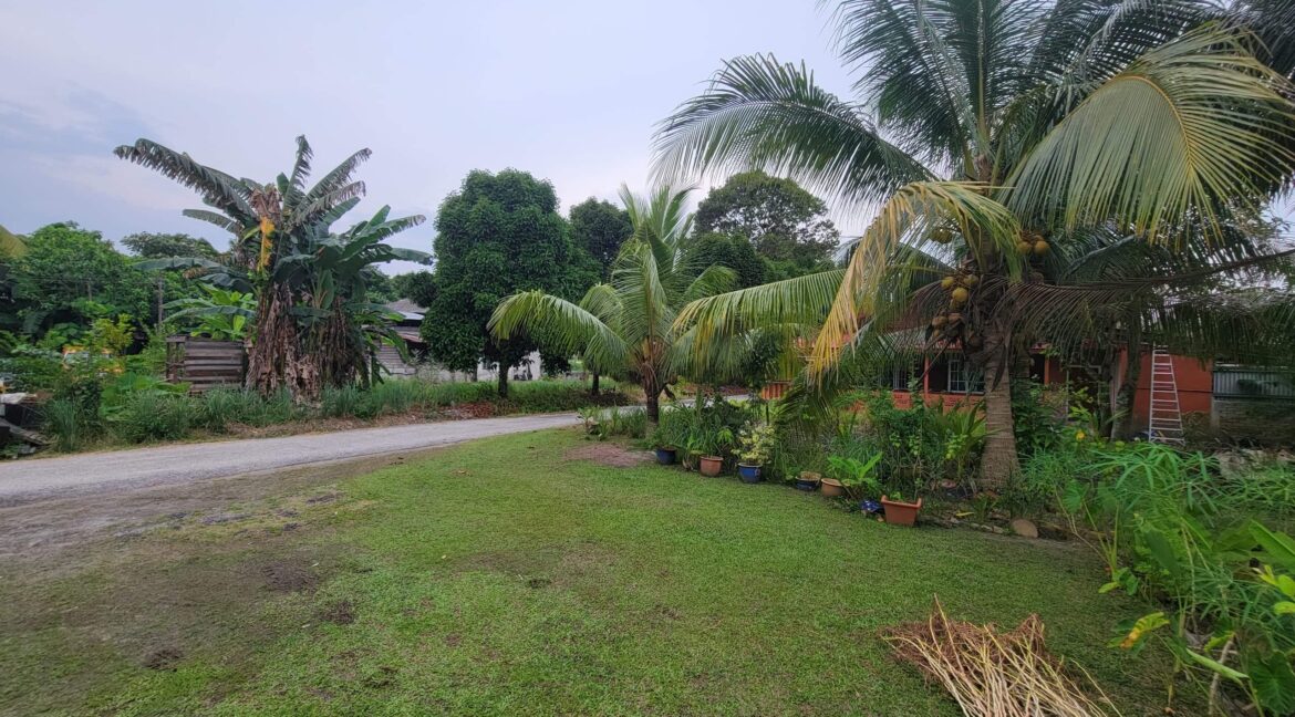 tanah-lot-untuk-dijual-di-kampung-bahagia-teluk-intan11