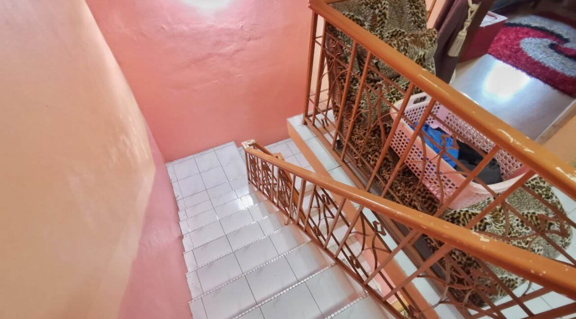 teres-2-tingkat-untuk-dijual-di-taman-kledang-emas-ipoh-09