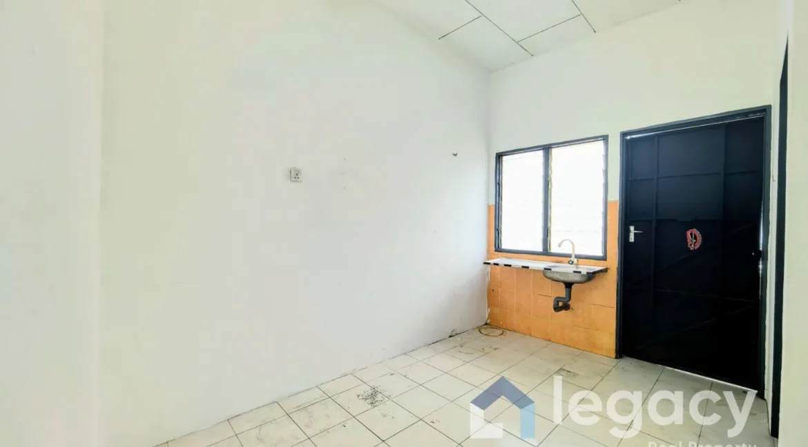 teres-setingkat-untuk-dijual-di-desa-chemor-impian-008