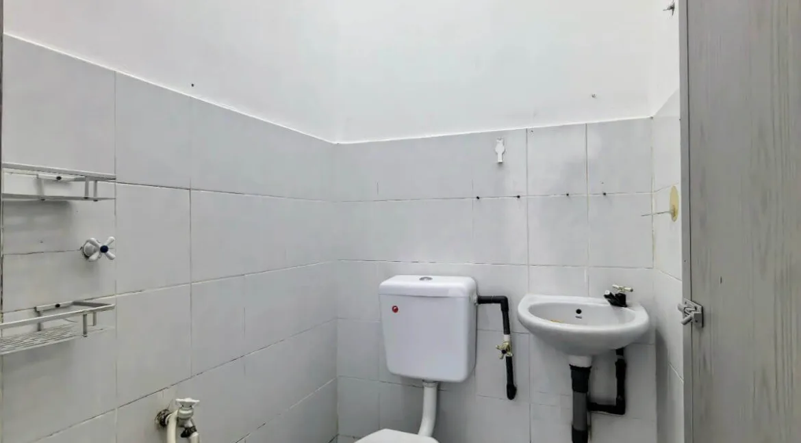 teres-setingkat-untuk-dijual-di-desa-chemor-impian-015