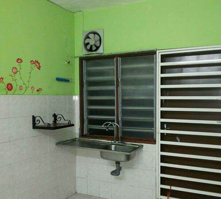teres-setingkat-untuk-dijual-di-taman-putra-indah-bercham-07
