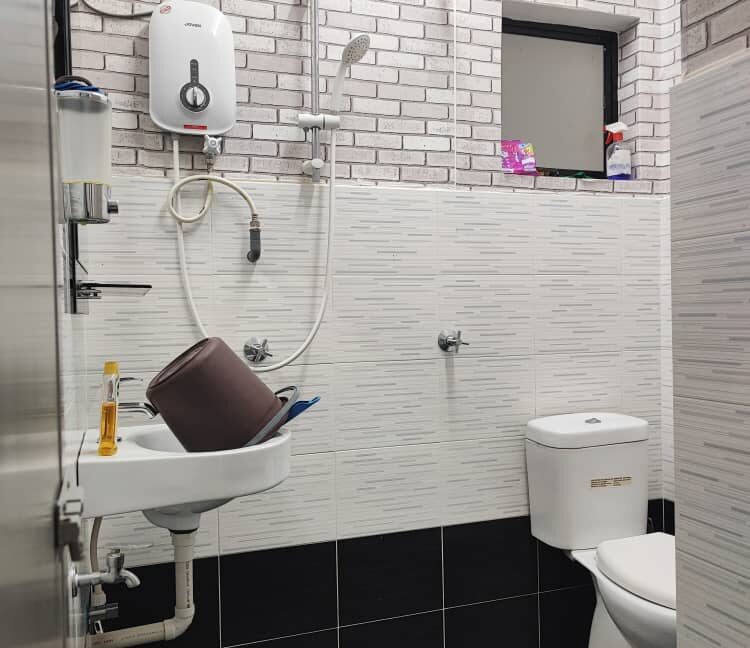 homestay-teres-setingkat-untuk-dijual-di-taman-jati-meru-10