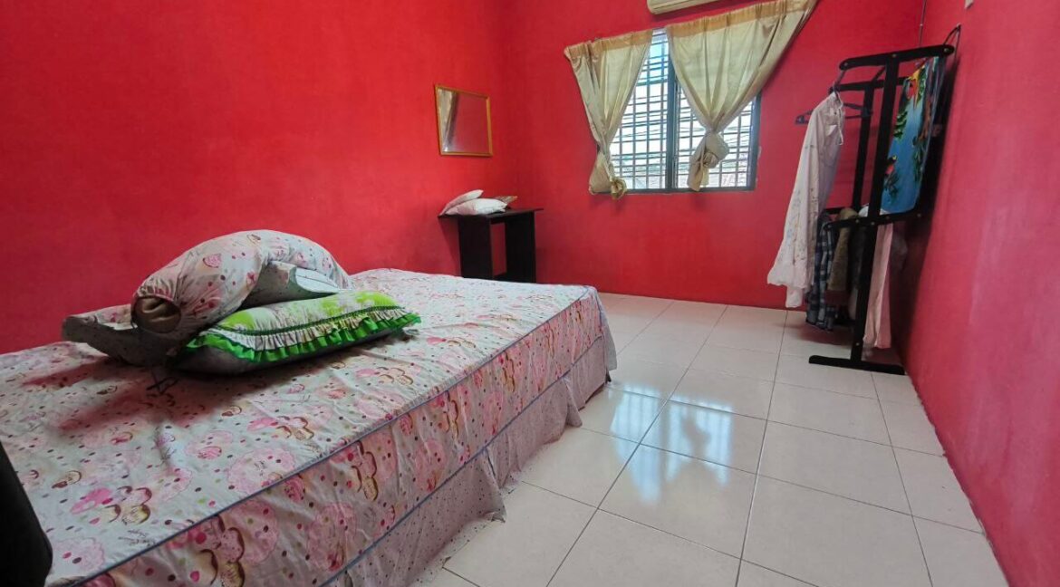 rumah-teres-2-tingkat-endlot-untuk-dijual-di-batu-gajah-16