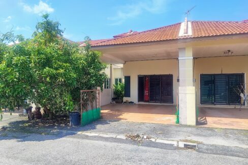 Rumah Teres Setingkat untuk dijual di Stesen 18, Pengkalan