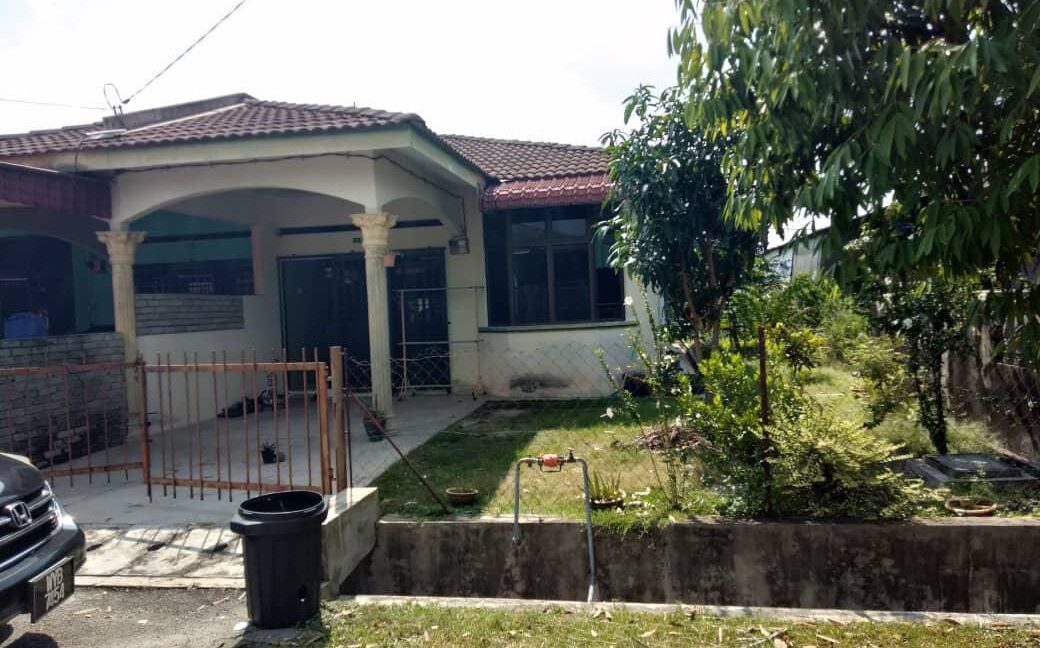 rumah-teres-setingkat-untuk-dijual-di-taman-siputeh-pancaran-pusing-01