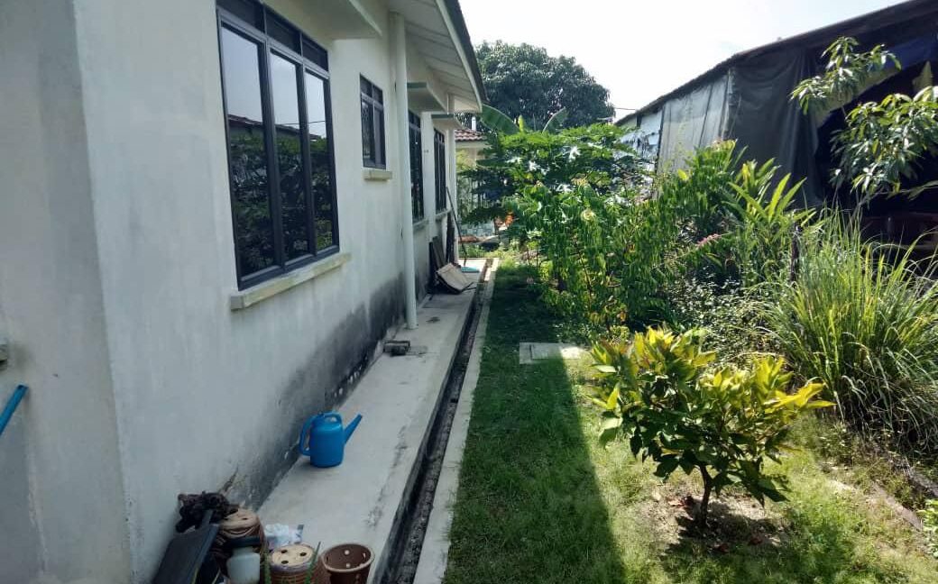 rumah-teres-setingkat-untuk-dijual-di-taman-siputeh-pancaran-pusing-02