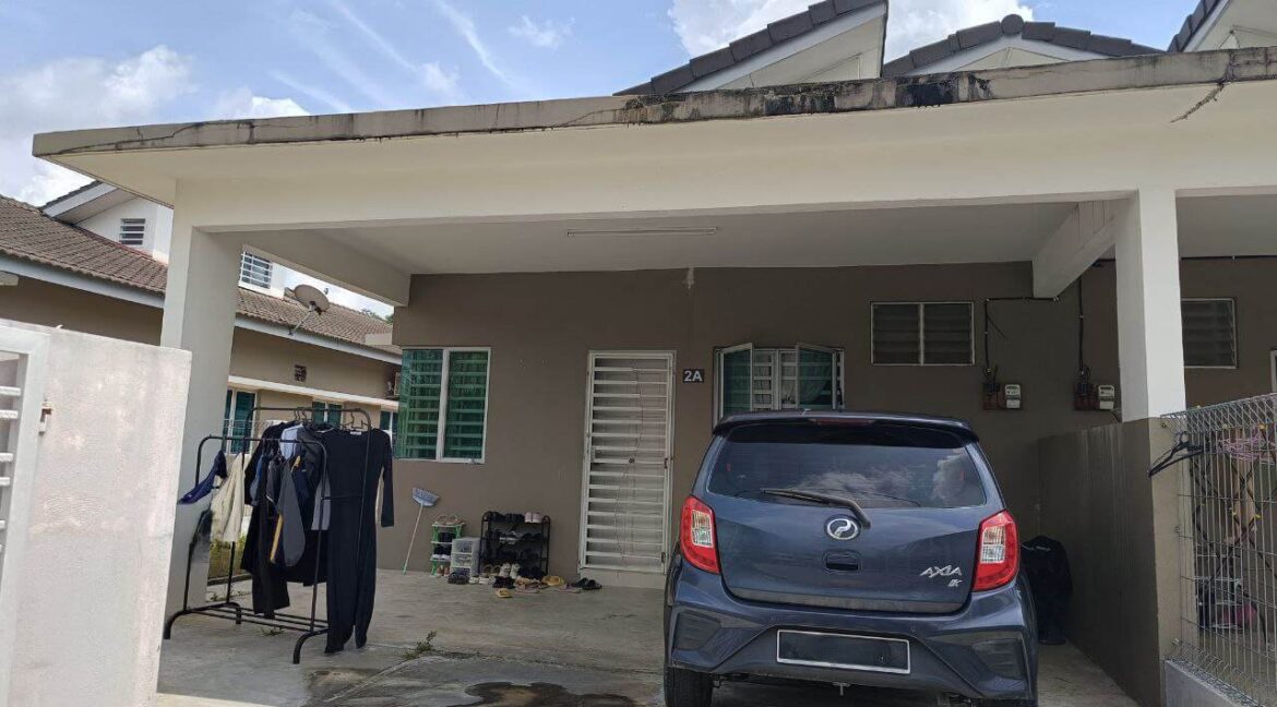 semi-d-cluster-depan-padang-untuk-dijual-di-taman-behrang-bitara-behrang-03