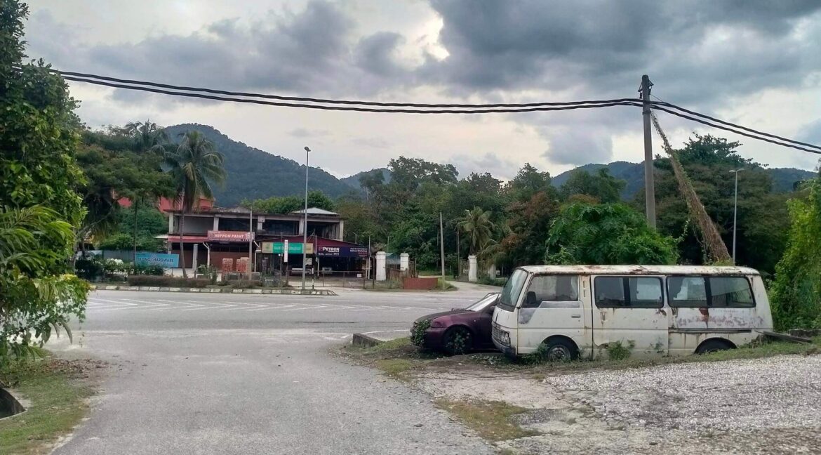 tanah-lot-banglo-untuk-dijual-di-jalan-nilam-rpt-kg-manjoi-baru-tambahan-01