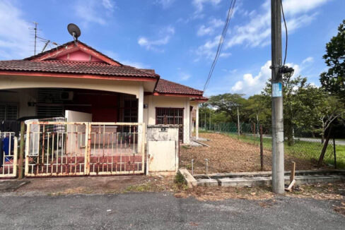 Teres Setingkat Corner Lot untuk dijual di Bernam Jaya, Selangor