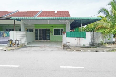 Teres Setingkat Corner Lot untuk dijual di Kampung Bahagia, Teluk Intan