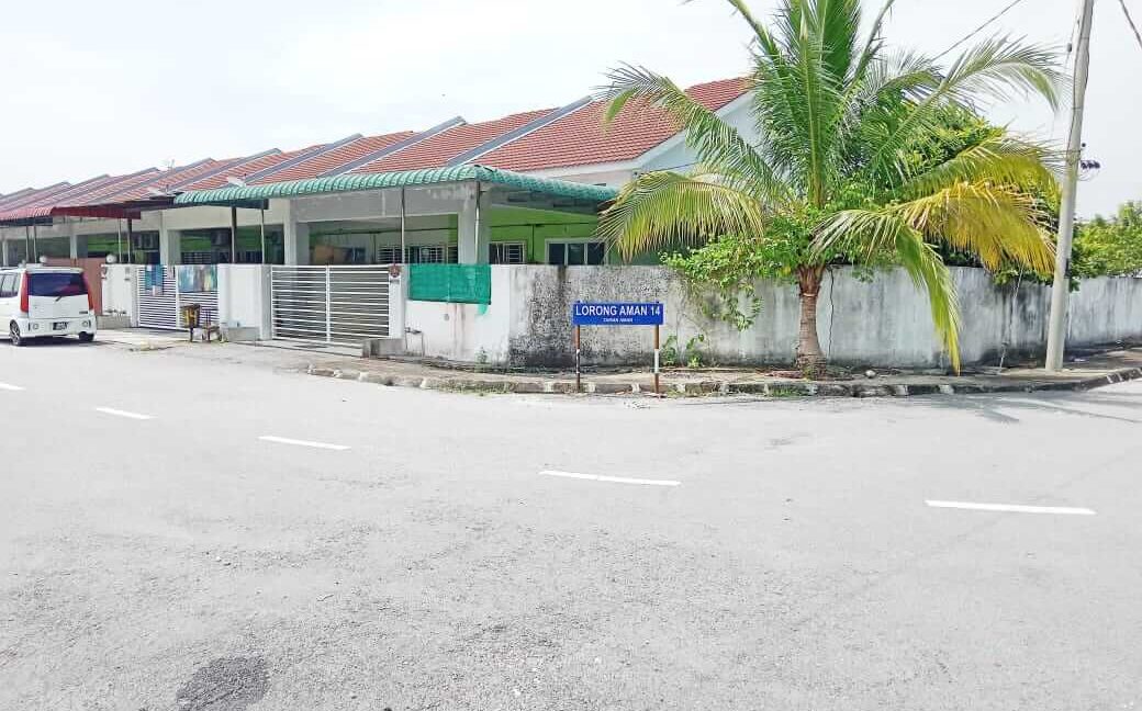 teres-setingkat-corner-lot-untuk-dijual-kg-bahagia-teluk-intan-05