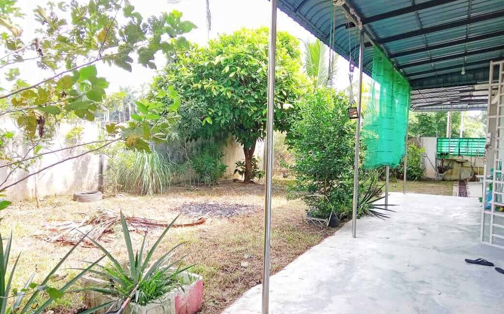 teres-setingkat-corner-lot-untuk-dijual-kg-bahagia-teluk-intan-17