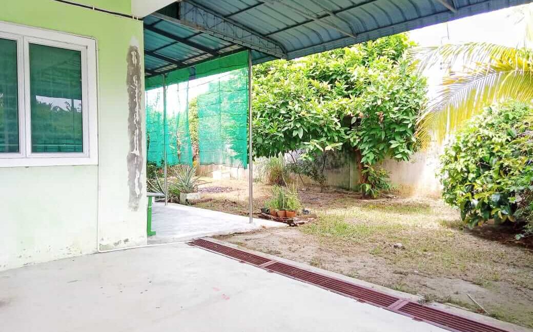 teres-setingkat-corner-lot-untuk-dijual-kg-bahagia-teluk-intan-18