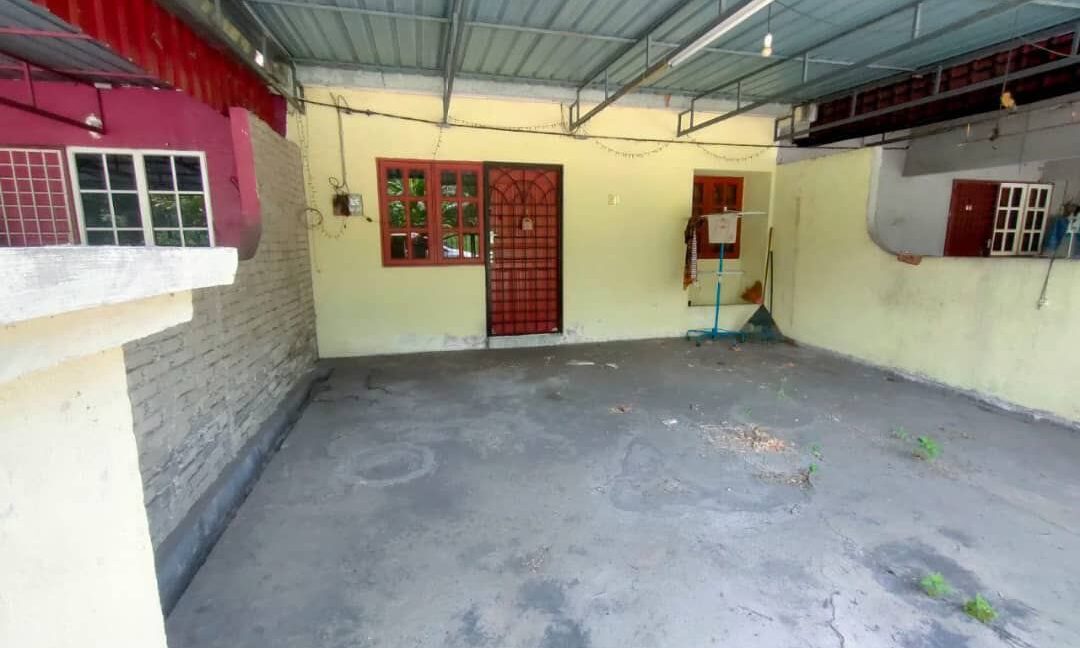 teres-setingkat-untuk-dijual-di-taman-indah-pengkalan-aor-03