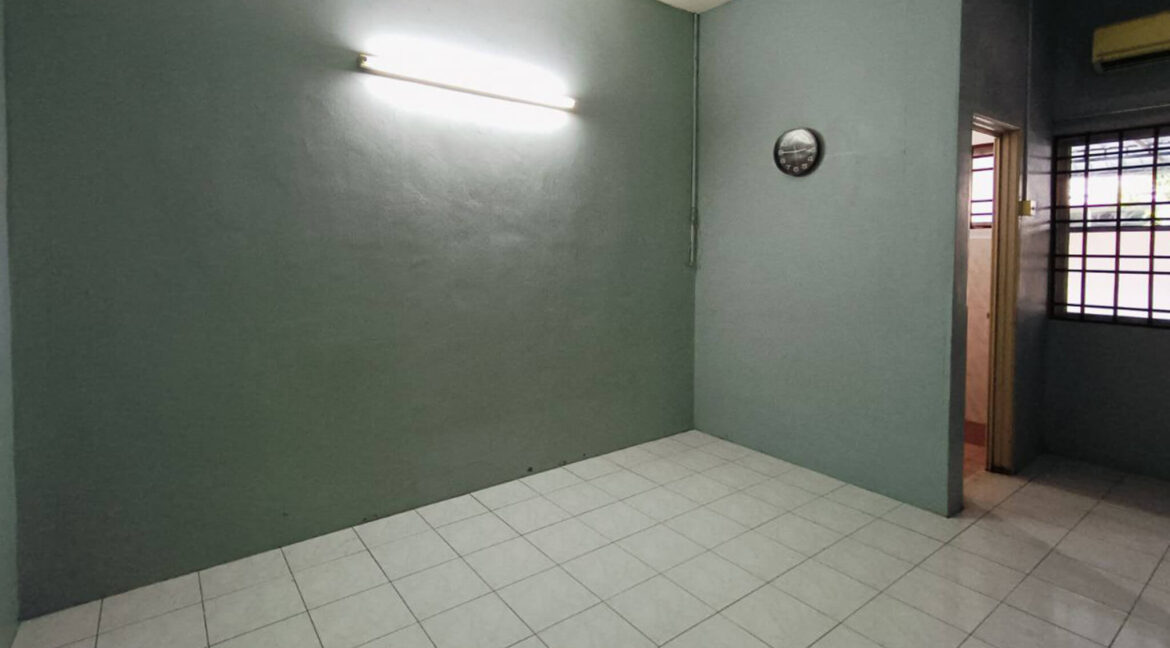 teres-setingkat-untuk-dijual-di-taman-metro-pengkalan-batu-gajah-10