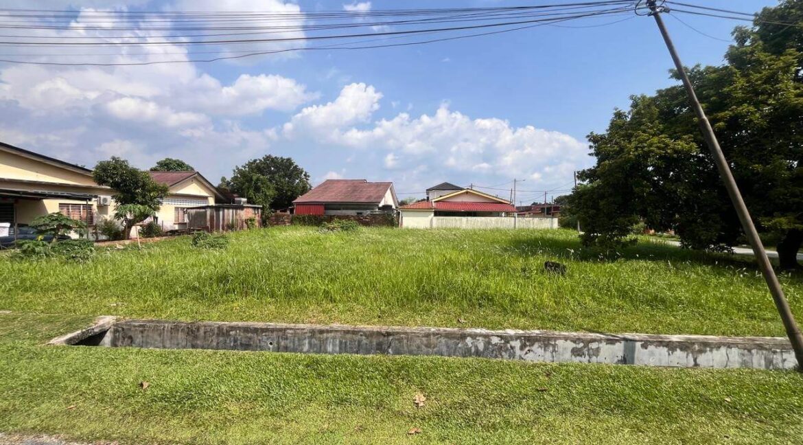 lot-kediaman-banglo-untuk-dijual-di-lot-buntong-06