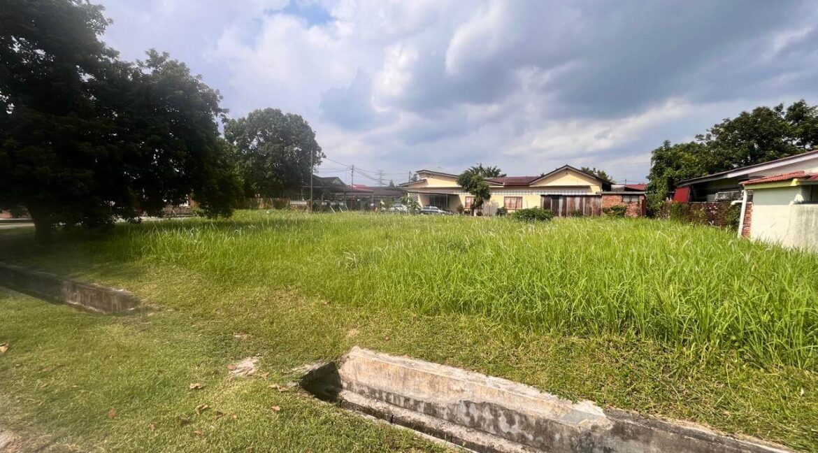 lot-kediaman-banglo-untuk-dijual-di-lot-buntong-12