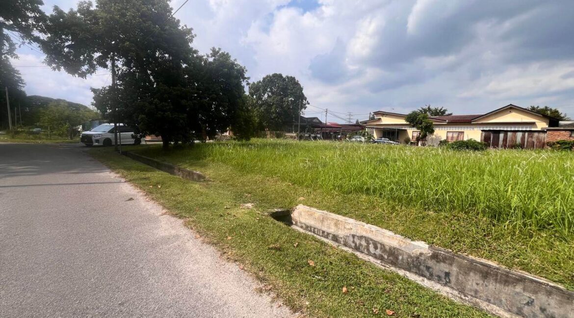 lot-kediaman-banglo-untuk-dijual-di-lot-buntong-14