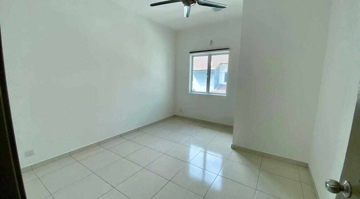 rumah-teres-2-tingkat-untuk-dijual-di-bandar-baru-sri-klebang-16
