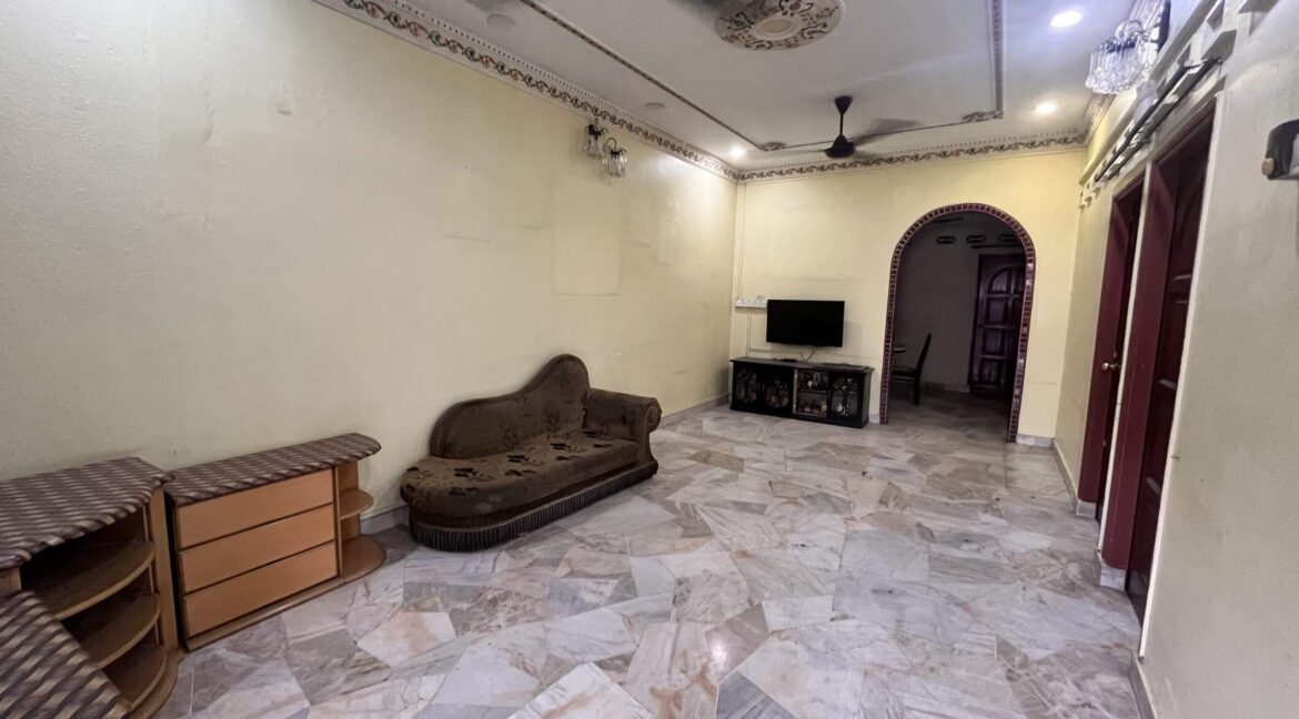 rumah-teres-dua-tingkat-untuk-dijual-di-taman-chepor-idaman-chemor-05