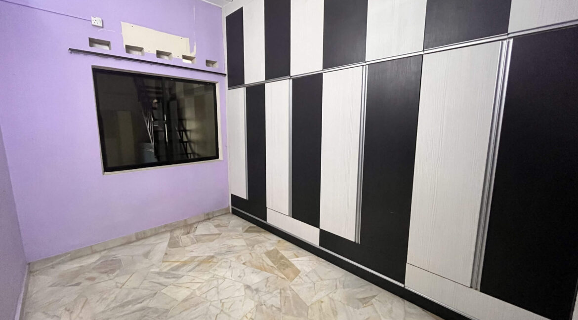 rumah-teres-dua-tingkat-untuk-dijual-di-taman-chepor-idaman-chemor-12