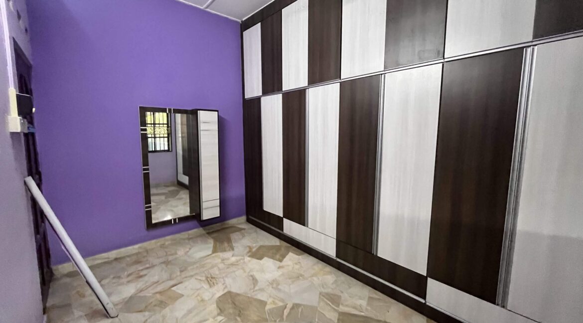 rumah-teres-dua-tingkat-untuk-dijual-di-taman-chepor-idaman-chemor-15