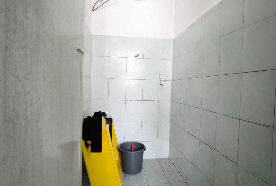 rumah-teres-setingkat-untuk-dijual-di-taman-bemban-raya-08