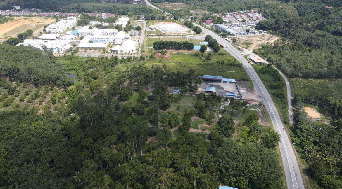 tanah-dusun-durian-tepi-jalan-besar-untuk-dijual-di-kuala-kangsar-23