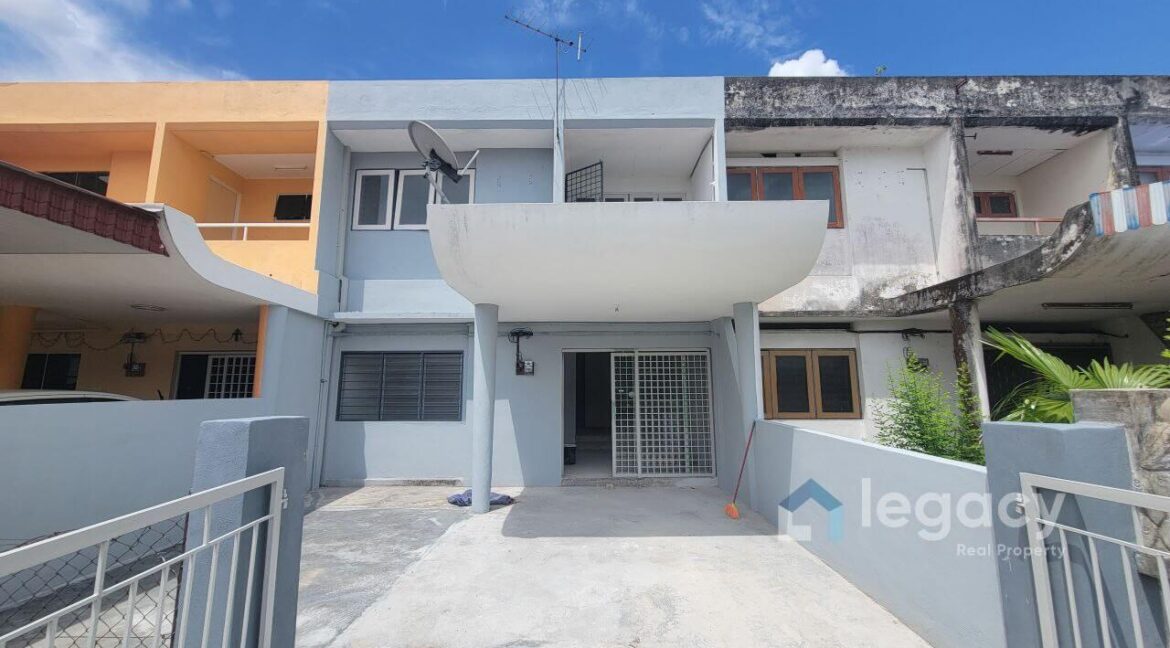 teres-2-tingkat-untuk-dijual-di-taman-buloh-emas-ipoh-06