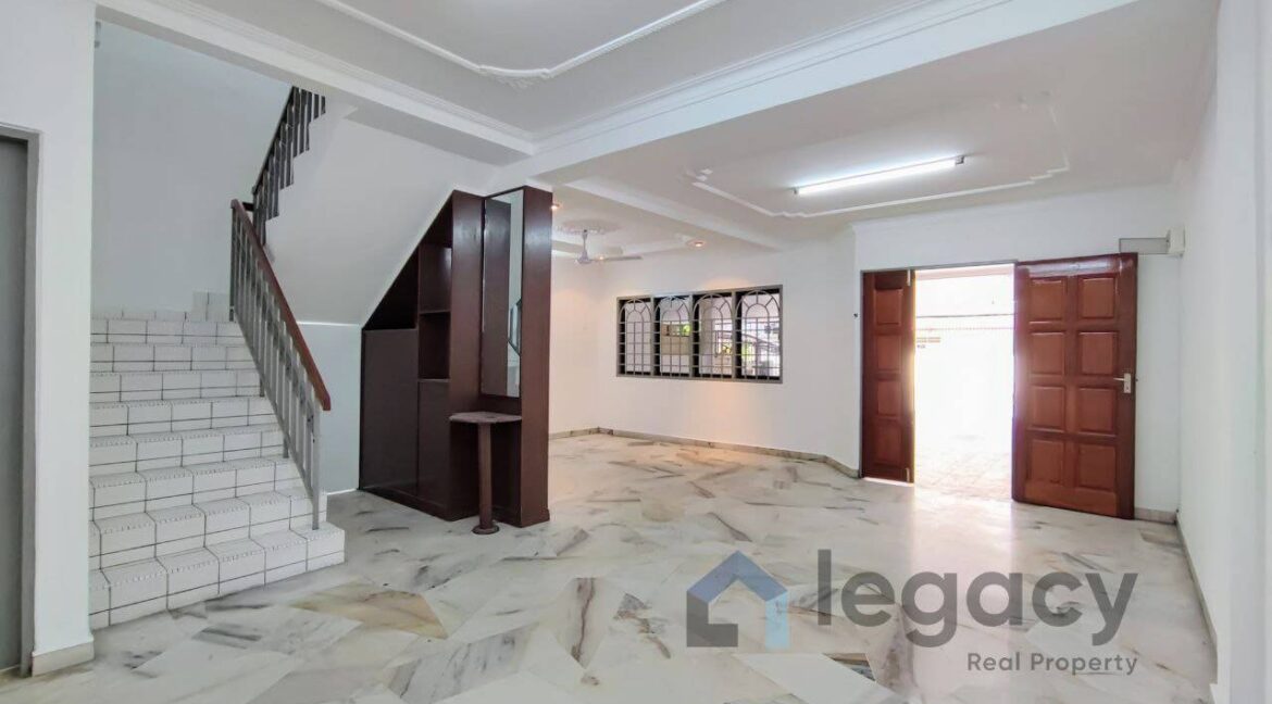teres-2-tingkat-untuk-dijual-di-taman-pengkalan-jaya-station-18-ipoh-perak-03