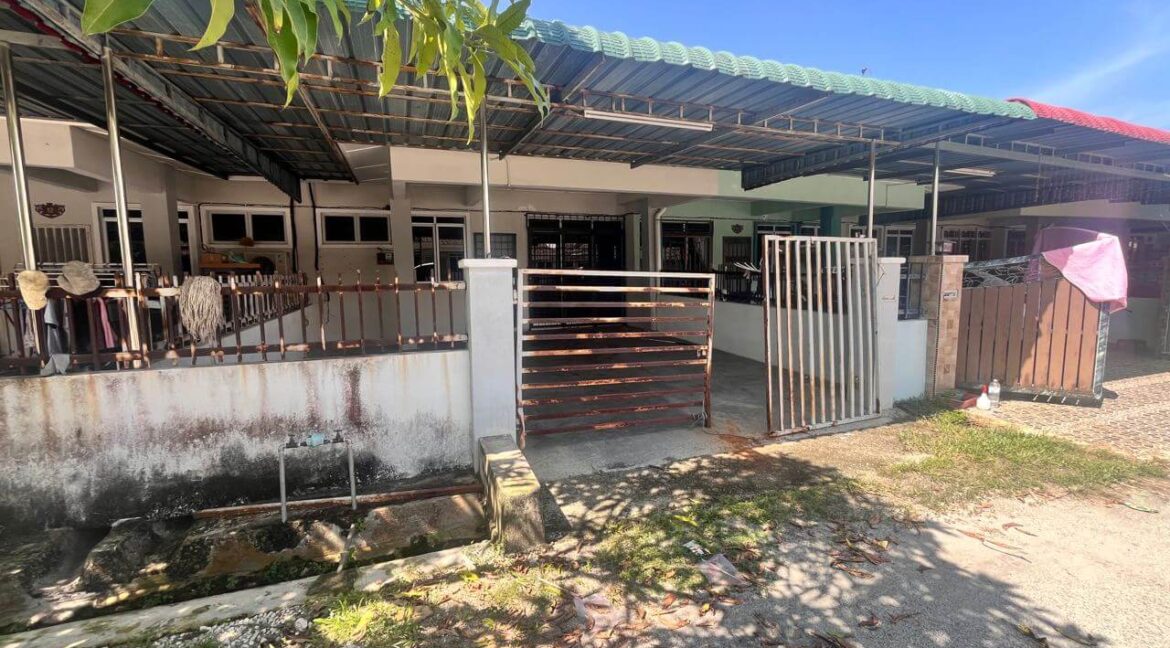 teres-setingkat-untuk-dijual-di-taman-desa-kpmp-kampung-gajah-02