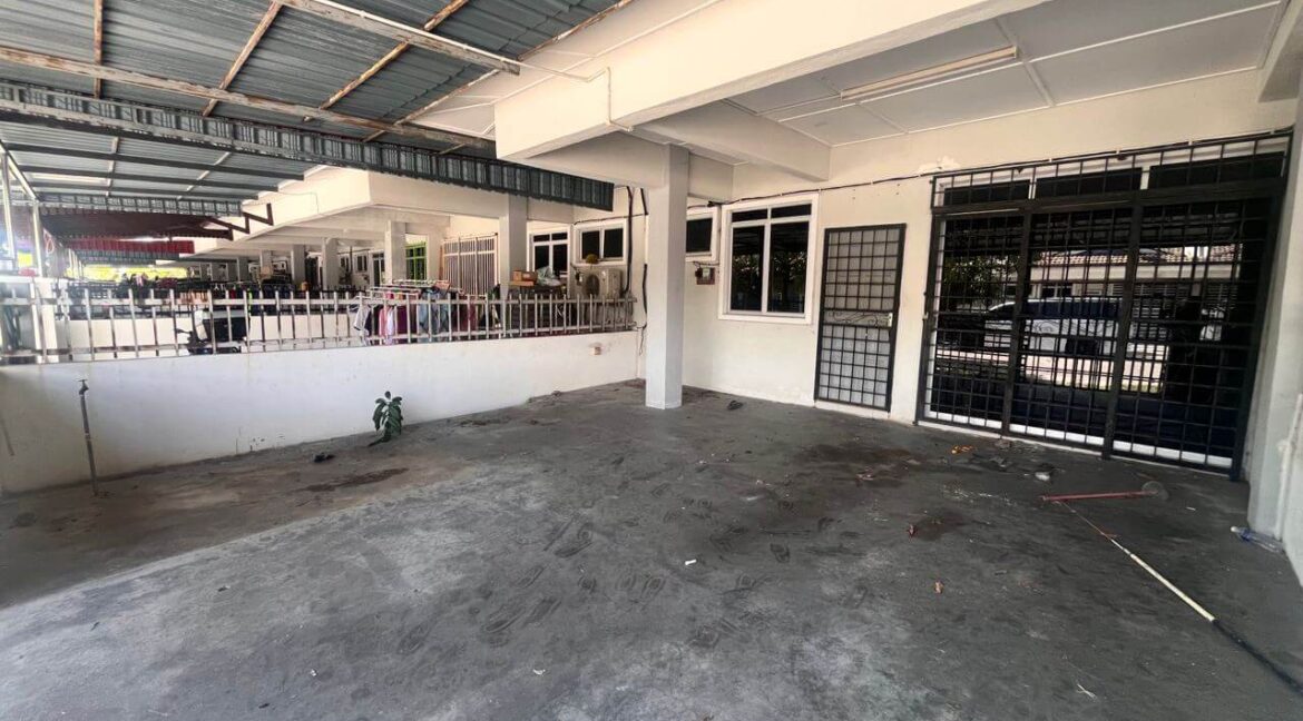teres-setingkat-untuk-dijual-di-taman-desa-kpmp-kampung-gajah-04