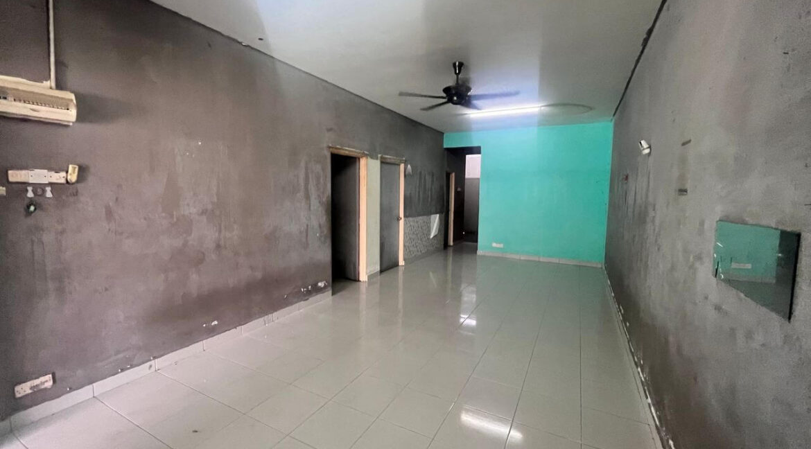 teres-setingkat-untuk-dijual-di-taman-desa-kpmp-kampung-gajah-07