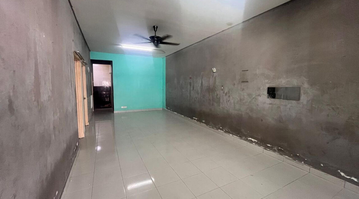 teres-setingkat-untuk-dijual-di-taman-desa-kpmp-kampung-gajah-08