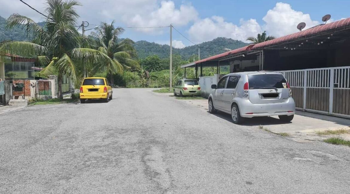 teres-setingkat-untuk-dijual-taman-kledang-fasa-2-sungai-siput-08