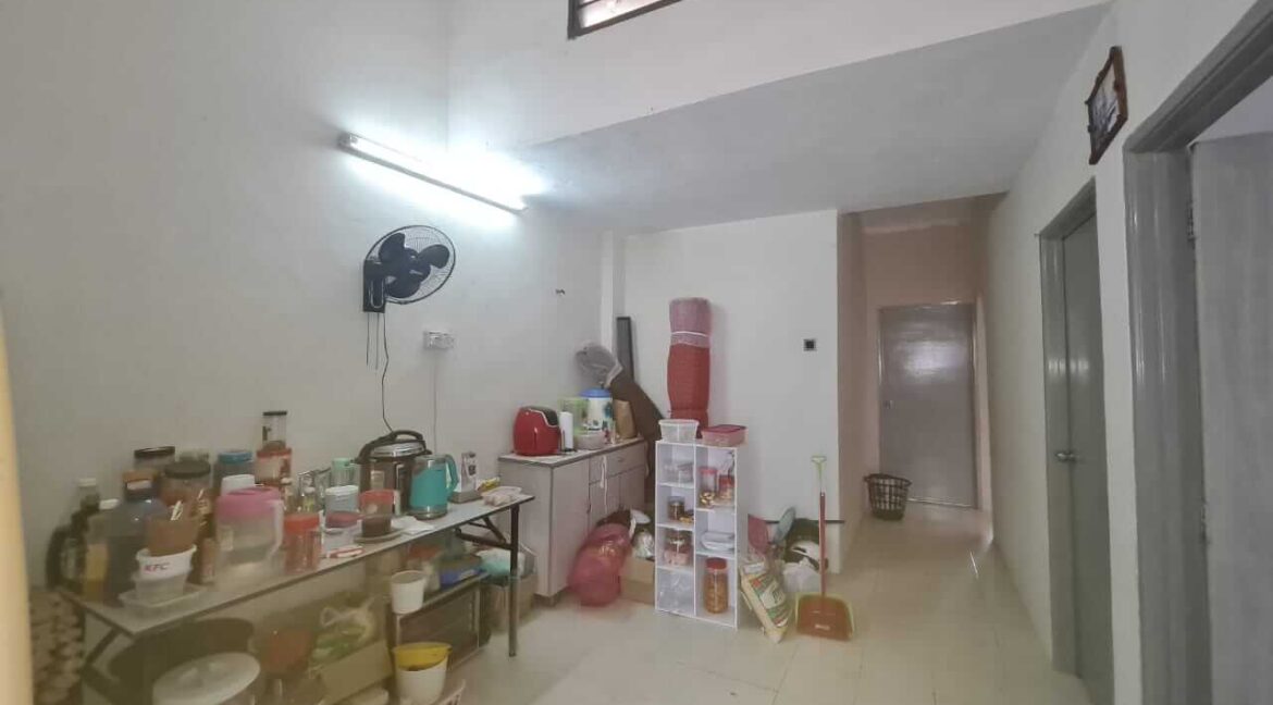 teres-setingkat-untuk-dijual-taman-kledang-fasa-2-sungai-siput-15