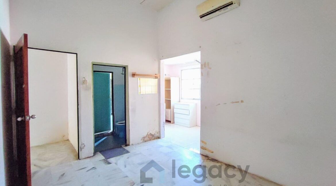 banglo-setingkat-untuk-dijual-di-kampung-tersusun-tasek-bercham-ipoh-13